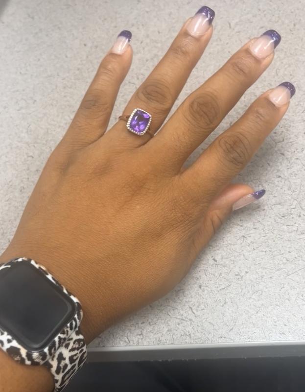 Cushion-Cut Amethyst & Diamond Ring 1/8 ct tw 10K Yellow
