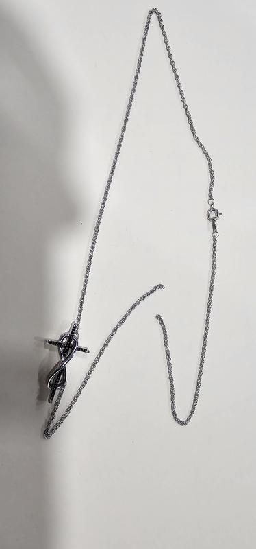 Y♡♡ Black & White Yin-Yang Heart Necklace 1/10 ct tw Round-cut
