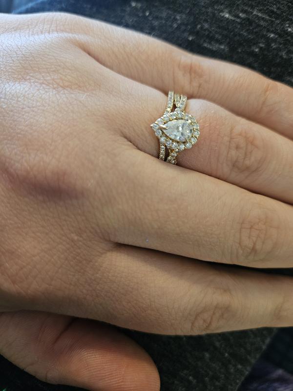 1 CT. T.W. Pear-Shaped Certified Lab-Grown Diamond Frame