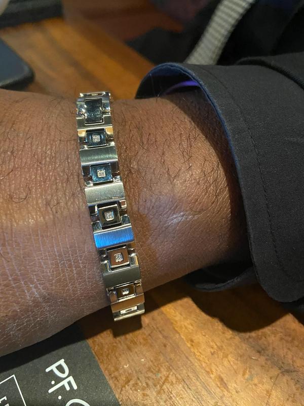 1/10 CT. T.W. Diamond Link Bracelet in Stainless Steel