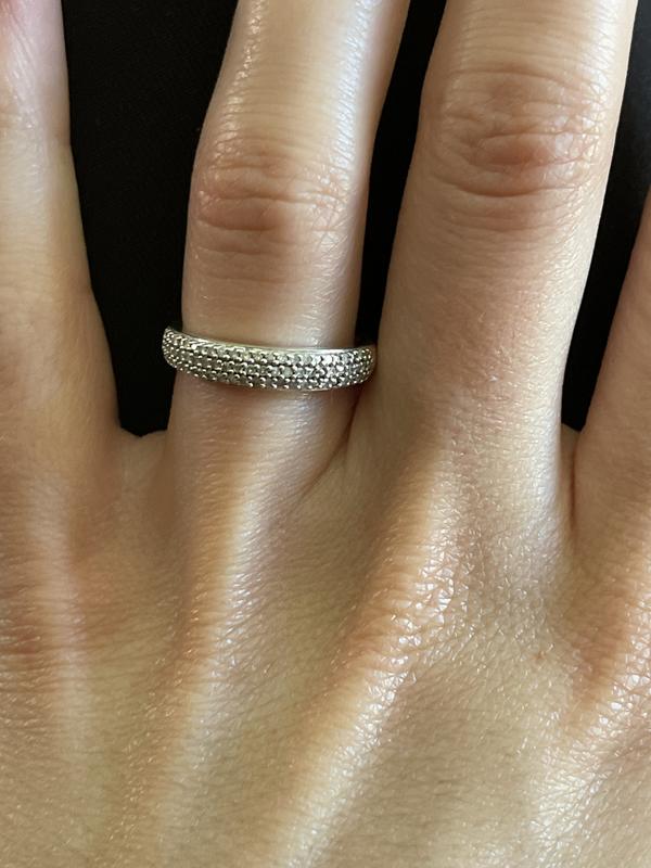 1/5 CT. T.W. Diamond Wedding Band in Sterling Silver with