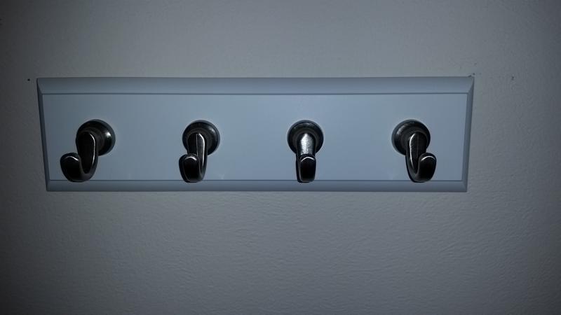 Command hooks key discount holder