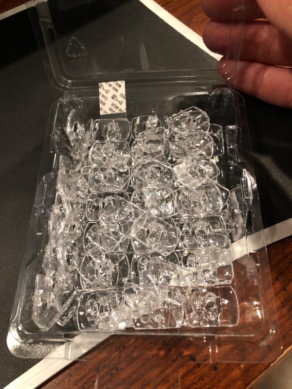3M Command Decorating Clear Clips 40-Pack ONLY $5.69 (Regularly $12) -  Ships w/ $25 Order