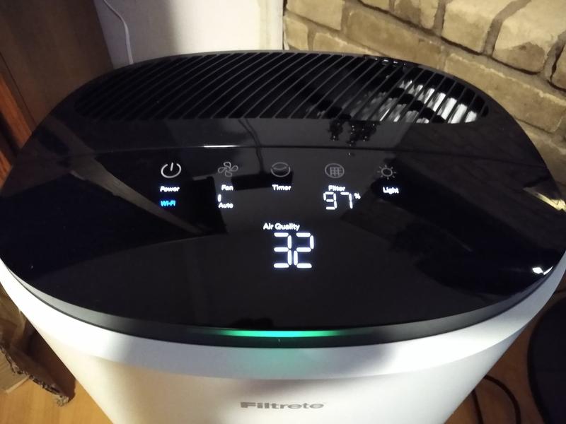 Filtrete Smart Room Air Purifier display