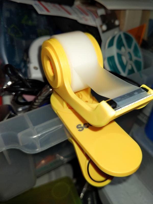 Scotch® Clip & Twist Desktop Tape Dispenser | 3M United States Scotch® Clip & Twist Desktop Tape Dispenser | 3M United States
