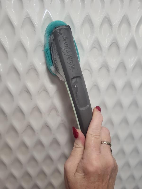 Scotch-Brite® Swift Scrub Tub & Shower Wand