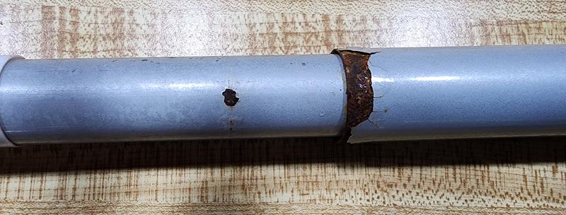 4 month old Tub and Tile Scrubber handle