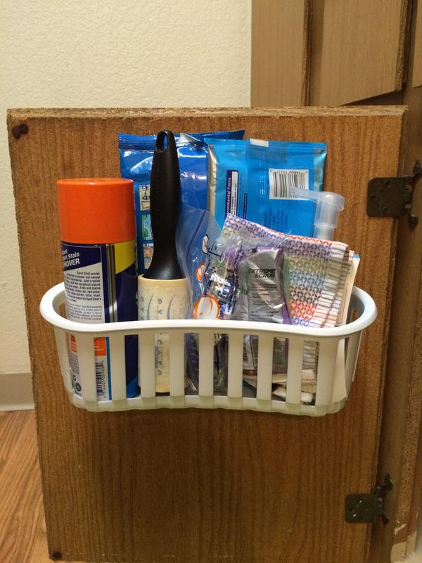 Command 17604-HWES Under Sink Cabinet Caddy with 4 Strips, White, Larg –  Toolbox Supply
