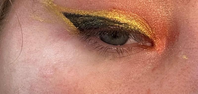 Customer photo for "Real Life Photoshop For Your Eye Area"