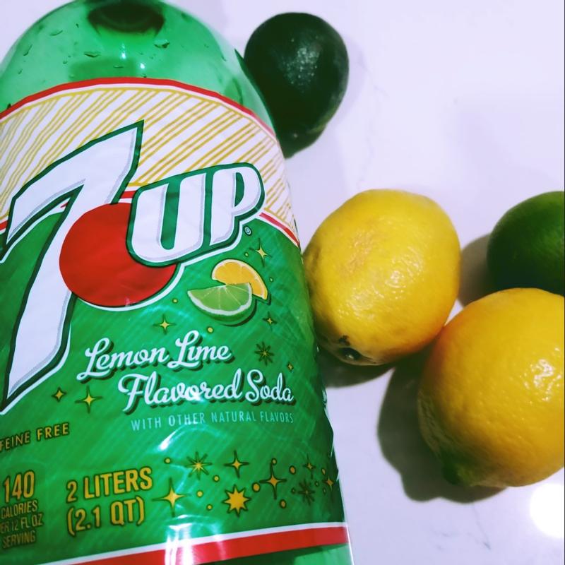 7 Up Lemon Lime Soda 24 pack/12 oz cans