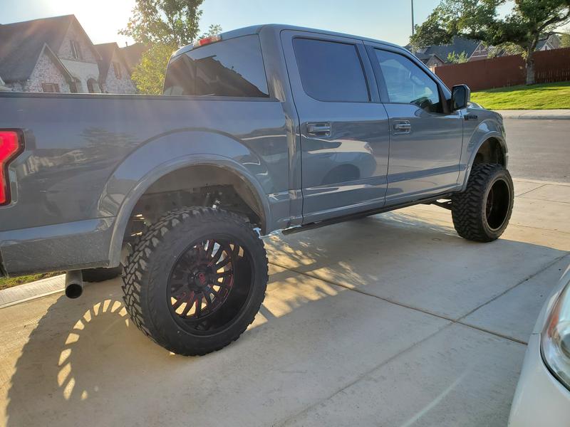 Rough Country | 21-22 Ford F-150 4WD 6 inch | Lift Kit Vertex-V2