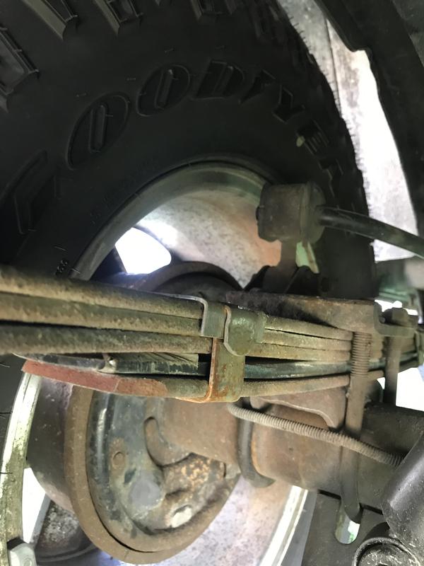 Pro Comp Leaf Spring Bend Clip 98250B