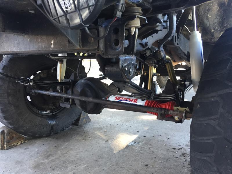 Pro Comp 4 Inch Lift Kit with ES3000 Shocks - K5062B | 4wheelparts.com