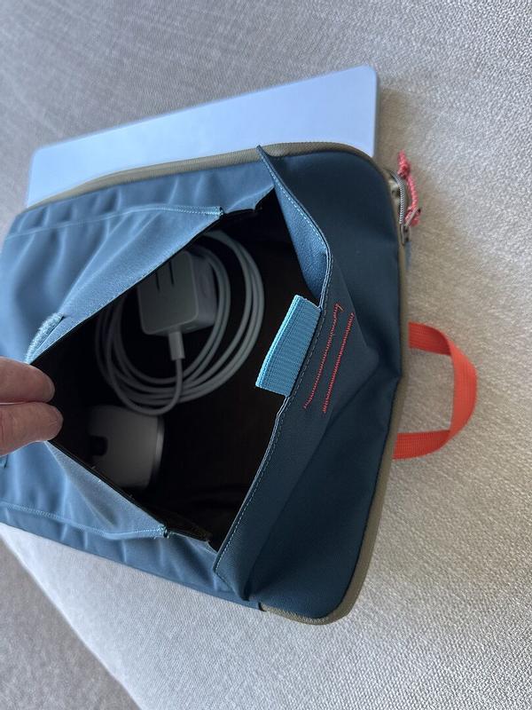 Customer photo for "Ideal size for Macbook 15""
