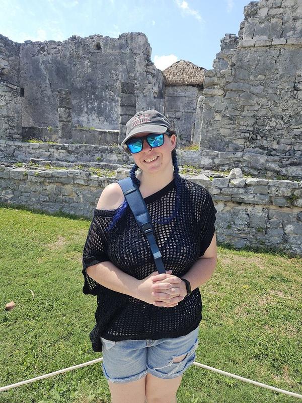 Review Thumbnail Image 1 382609885