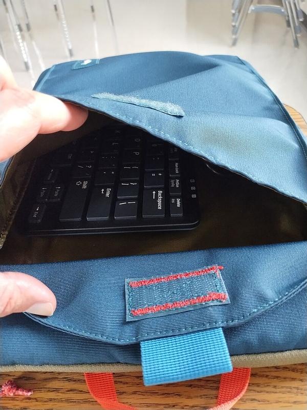 Customer photo for "Perfect case for my laptop!"