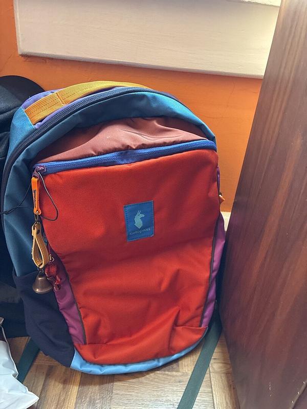 Customer photo for "Perfect pack for traveling business"