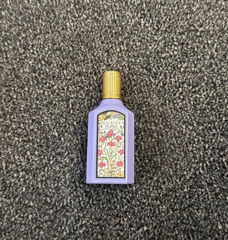 Customer carousel item 3.