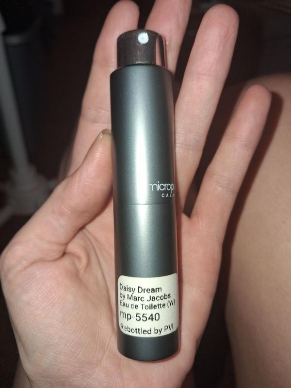 Customer photo for "Delicate fruity floral"