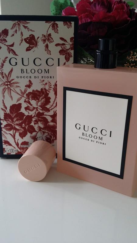 香水(ユニセックス) GUCCI BLOOM GOCCE DI FIORI 100ml Gucci Bloom Gocce di Fiori Eau de Toilette, 3.3-oz. - Macy's