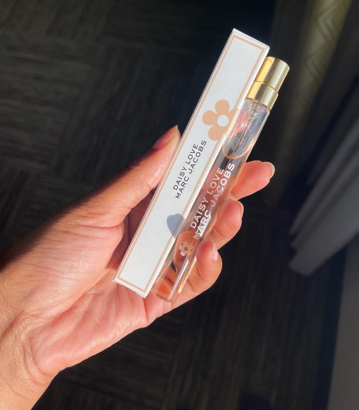 Customer photo for "Very long lasting summer perfume💓"