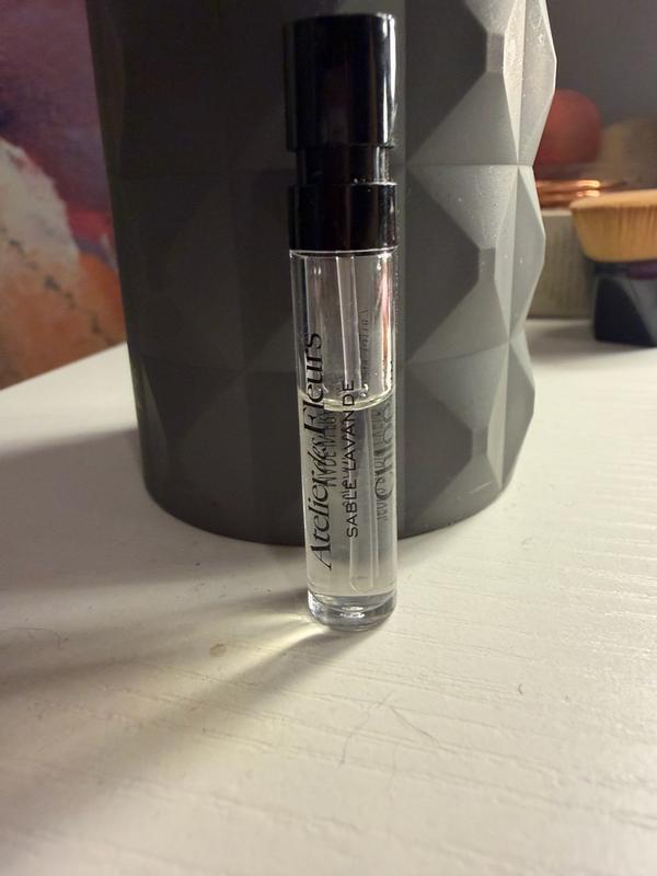 Review Thumbnail Image 0 300040369