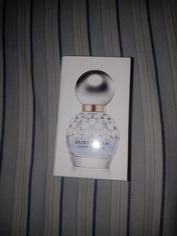 Customer photo for "This Fragrance is pretty nice"