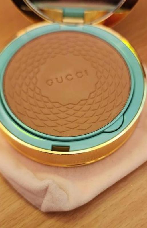 Gucci Gucci Poudre de Beauté Éclat Soleil Bronzing Powder