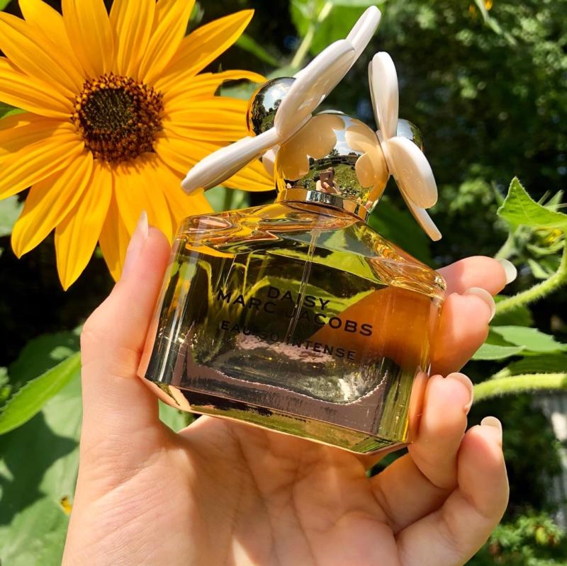 Marc jacobs sunflower perfume hotsell