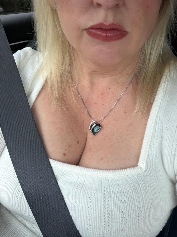 Customer photo for "Perfect lipstick !"