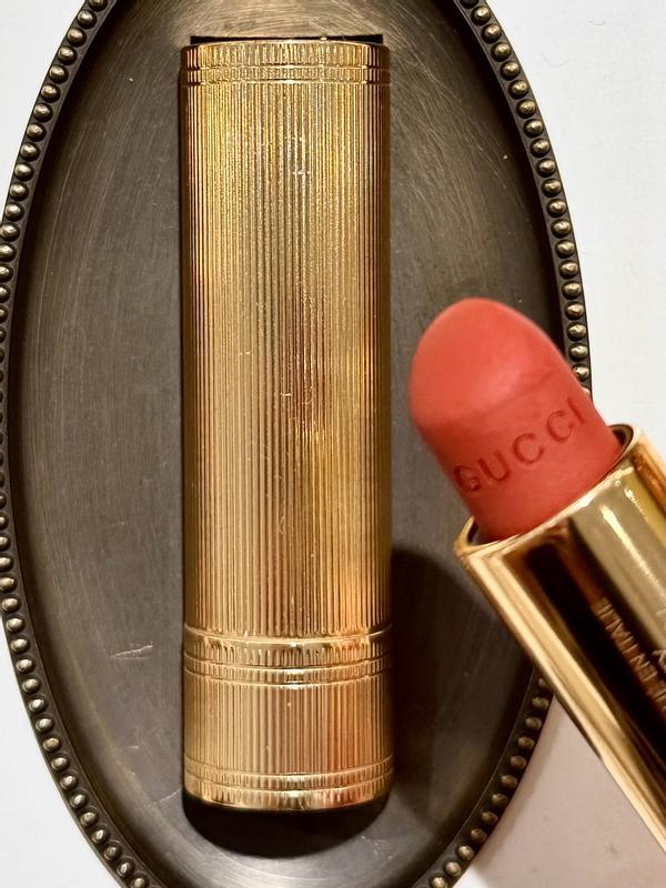 Customer carousel item 6.