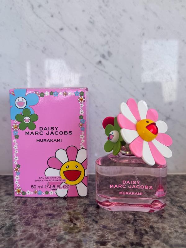 Customer photo for "A Sweet, Fresh Summer Scent & a Beautiful Murakami Collectible!"