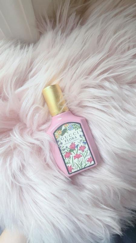 Customer carousel item 10.