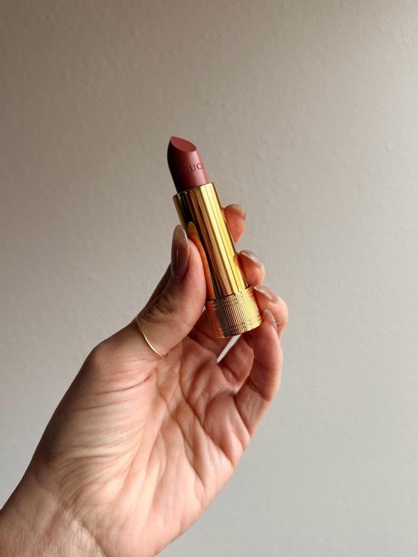 Customer carousel item 11.