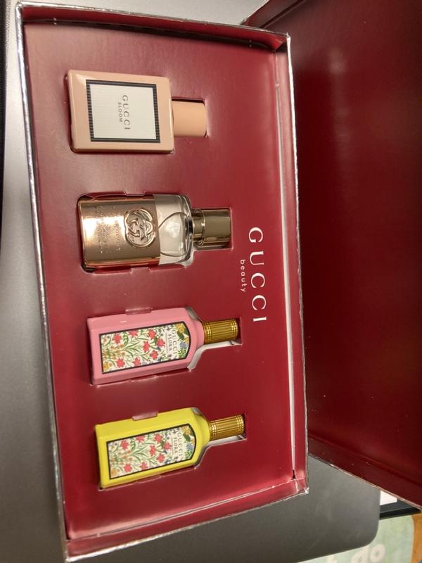 GUCCI FLORA 香水セット ギフトボックス Amazon.com : Gucci Flora Gorgeous Magnolia Woman's Gift Set