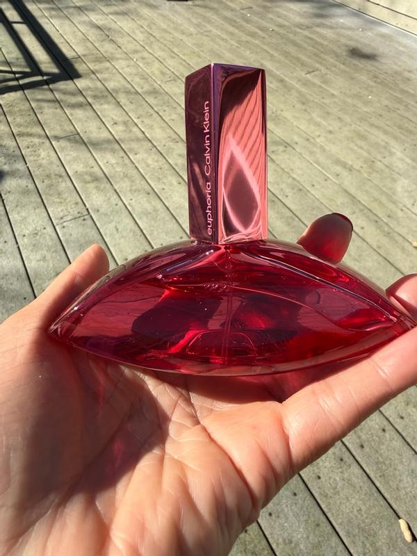 Customer carousel item 12.