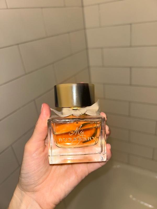 Customer photo for "A solid perfume with a sweet scent!"