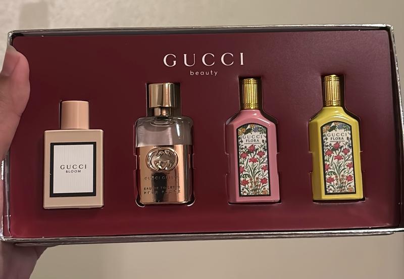 Mini Women's Eau De Parfum Discovery Set | SHOP BAZAAR