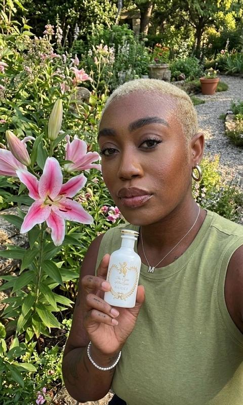 Customer photo for "The smell is very balanced, not too much of this and not too much of that. Just perfect"