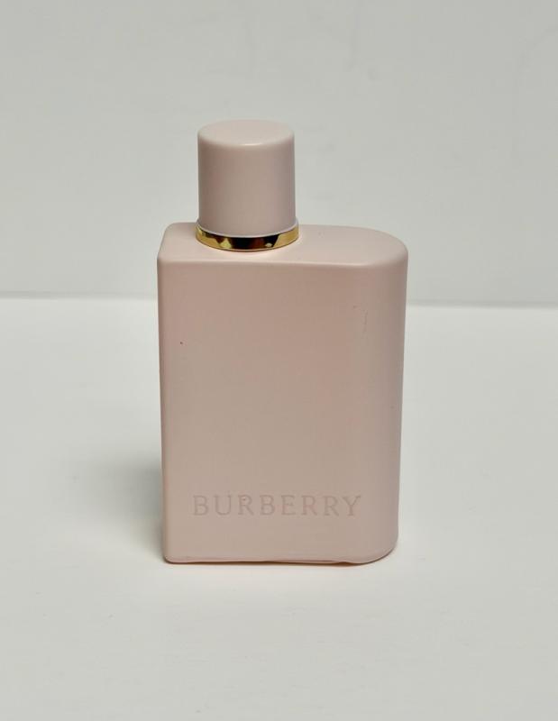 Customer photo for "A Thoughtful Way to Discover the Burberry Fragrance Collection"