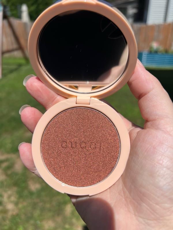 Glow Multi-use Illuminating Gel-powder Highlighter | SHOP BAZAAR