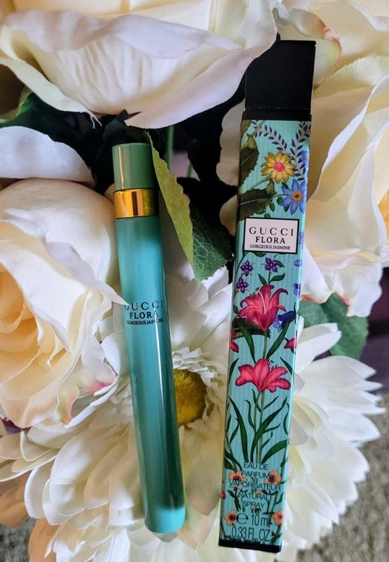 Customer carousel item 8.