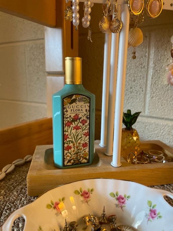 Customer carousel item 10.