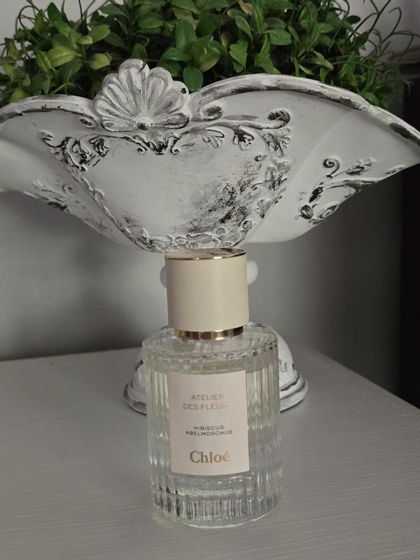 Customer photo for "Beautiful floral that lightens on the skin"