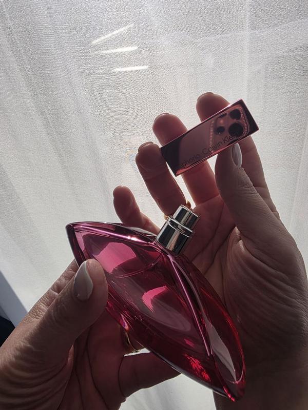 Customer carousel item 3.