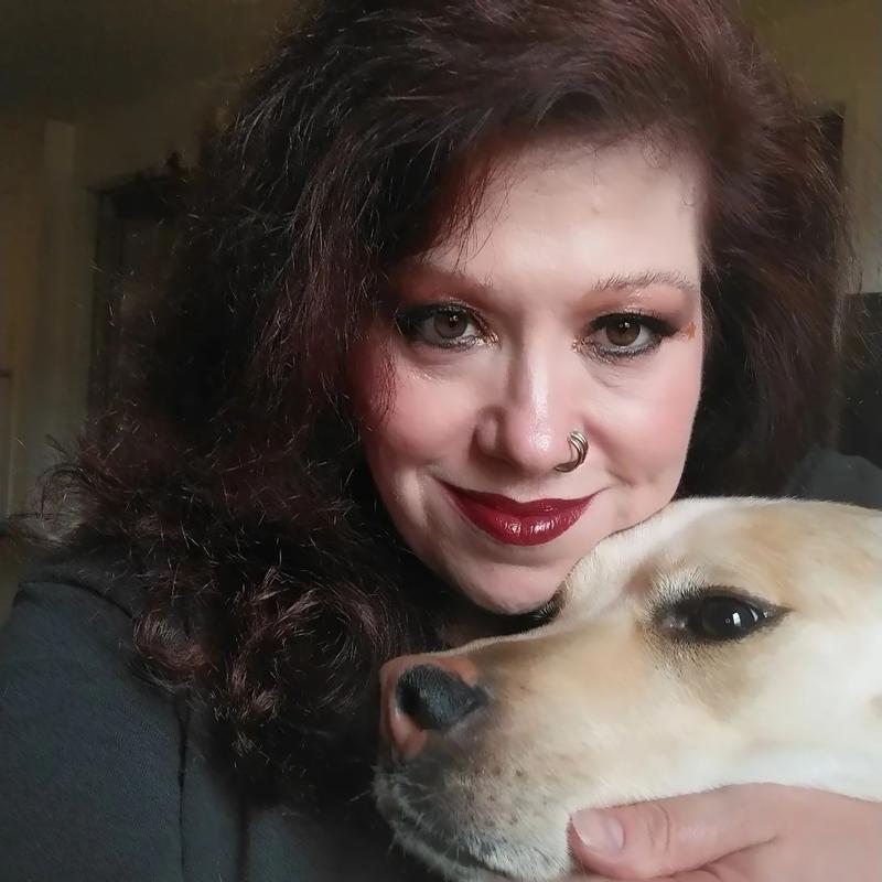 Woman Says Her Dog Ate Her Eye-Shadow Palette, Photos