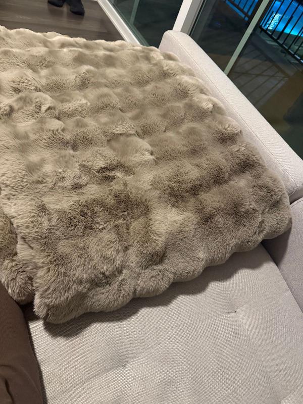 Customer photo for "Cozy, but the color is misleading"