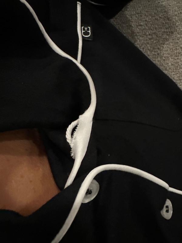 Customer photo for "Piping not stitched"