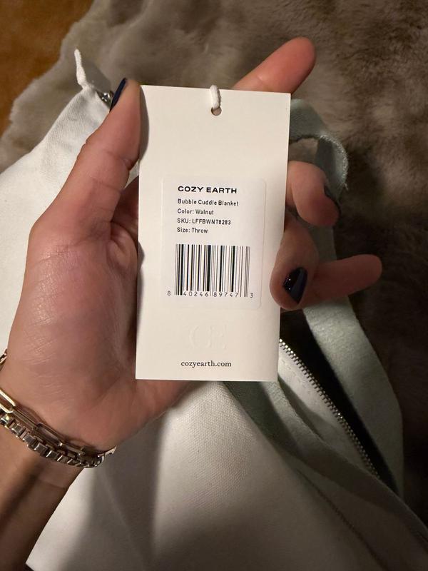 Customer photo for "Cozy, but the color is misleading"