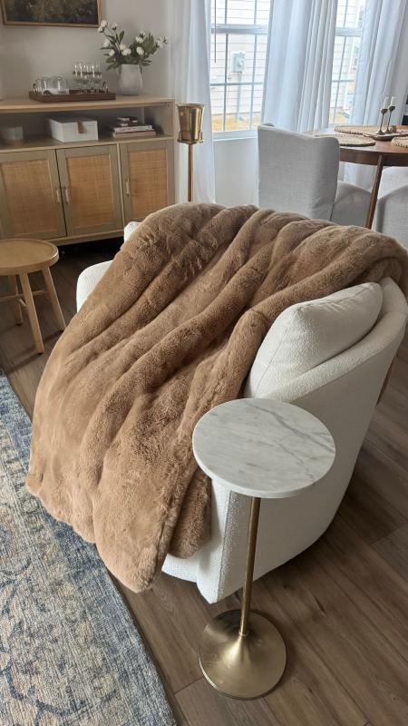 Customer photo for "Love this blanket, just really think about size"